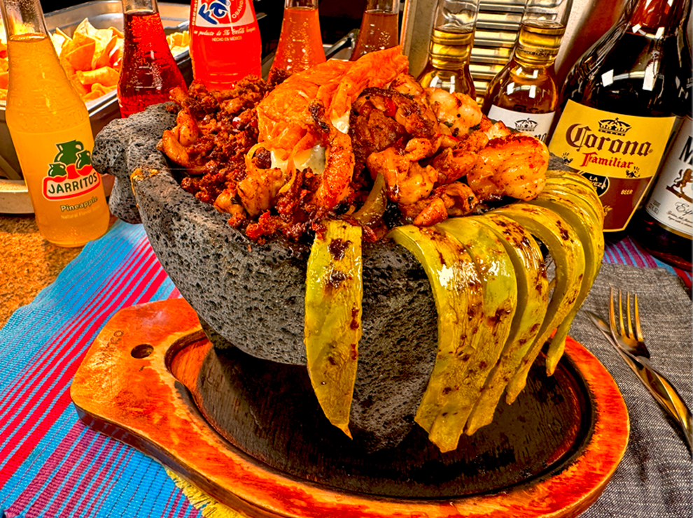 MOLCAJETE